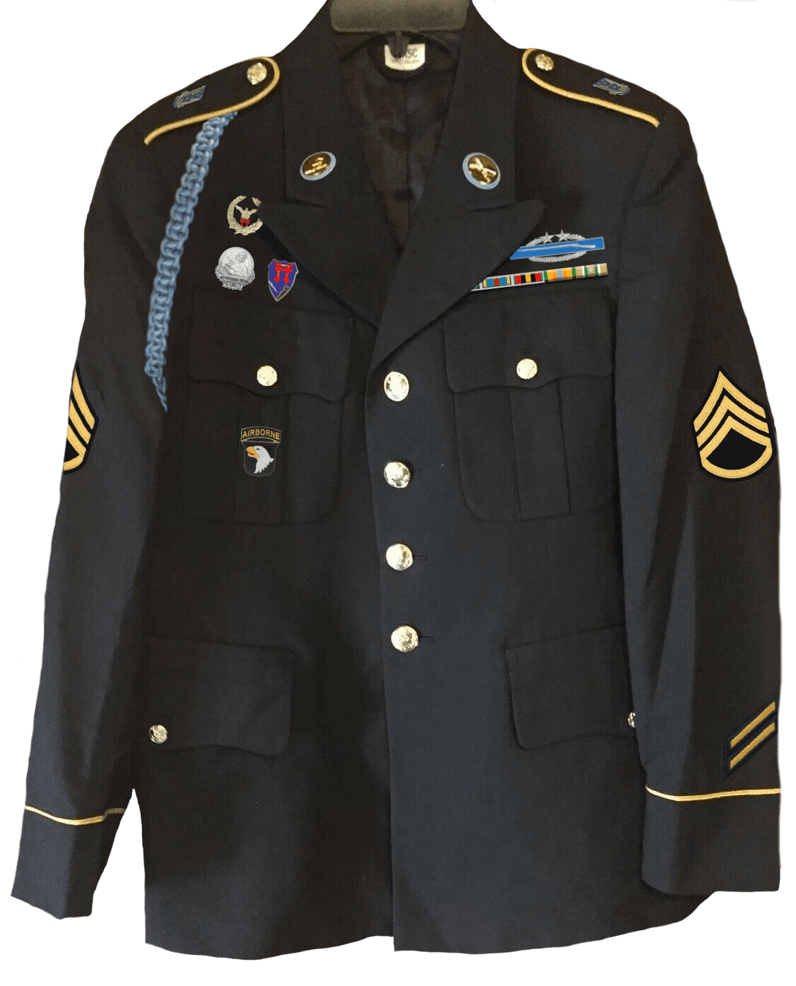 Die Uniform von Njoerdur